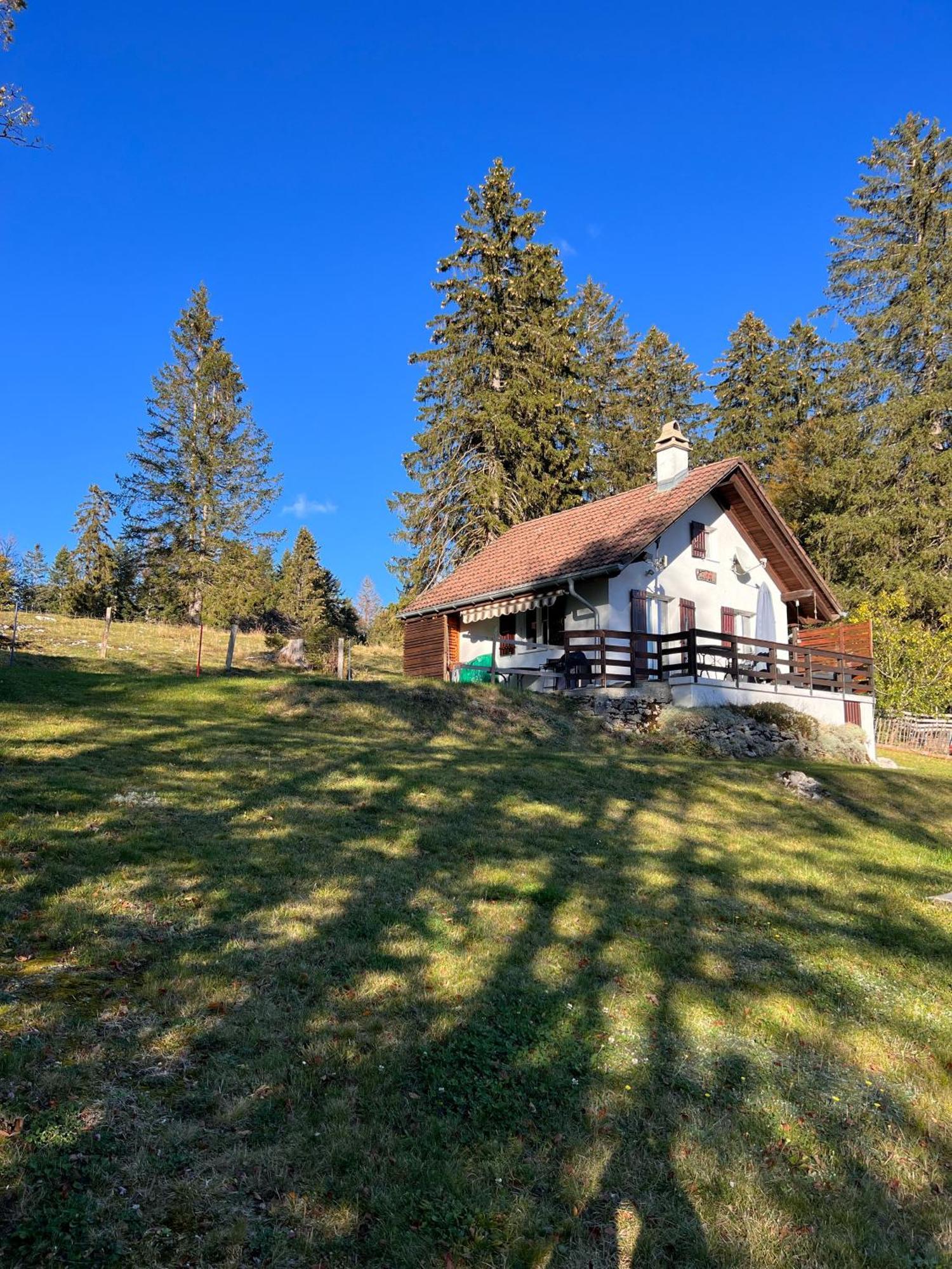 Le Joly Chalet Villa Saint-Imier Exterior photo